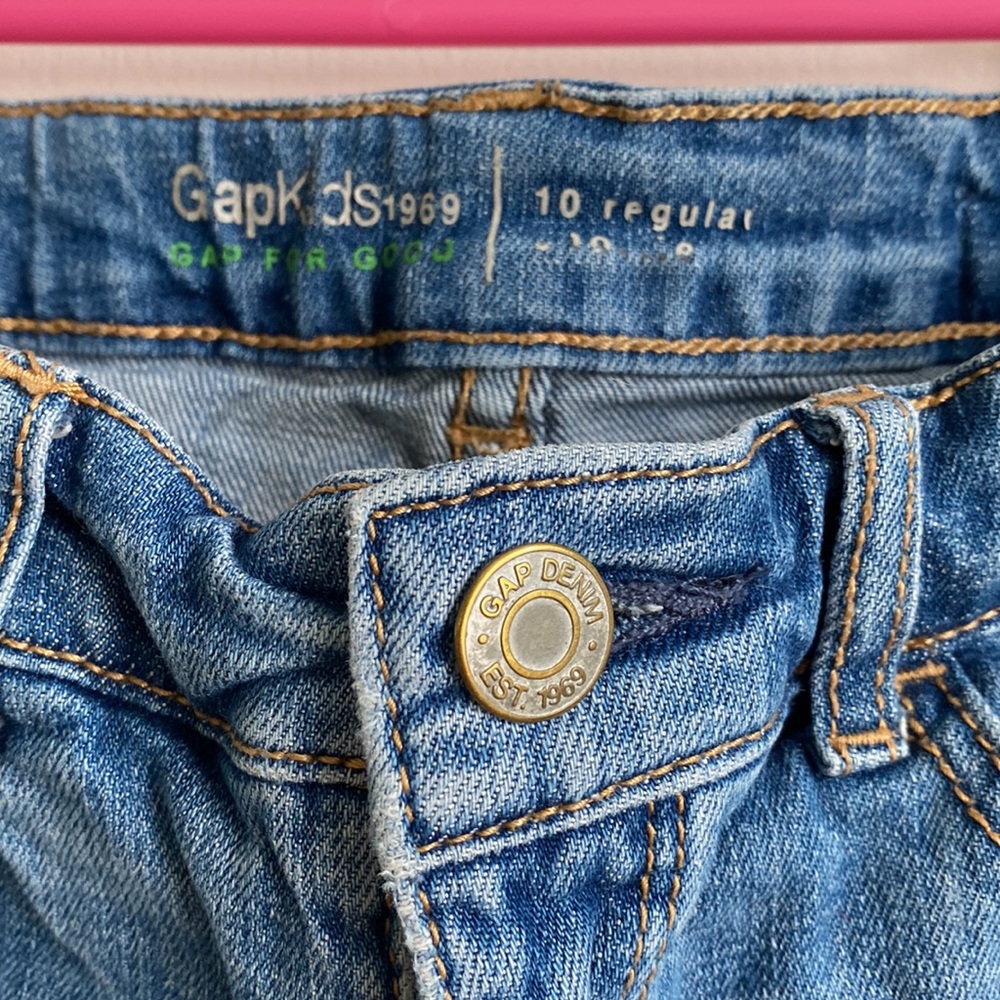 Gap Kids girls’ size 10 regular jean shorts - Picture 2 of 9
